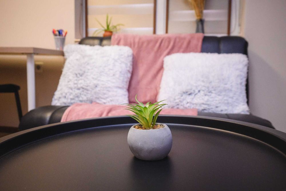 Дава се под наем Офис в Варна, Център - 30 кв.м за 7.65 € - Снимка #2