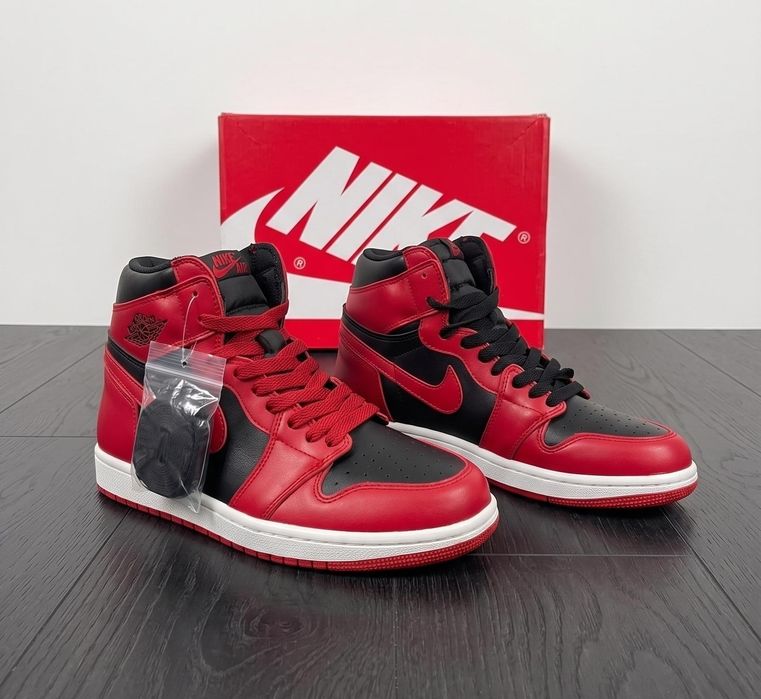 Adidasi Jordan 1 Varsity Red
