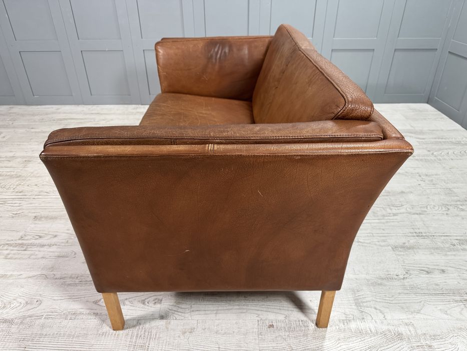 Винтидж диван 2-ка естествена кожа Д1134