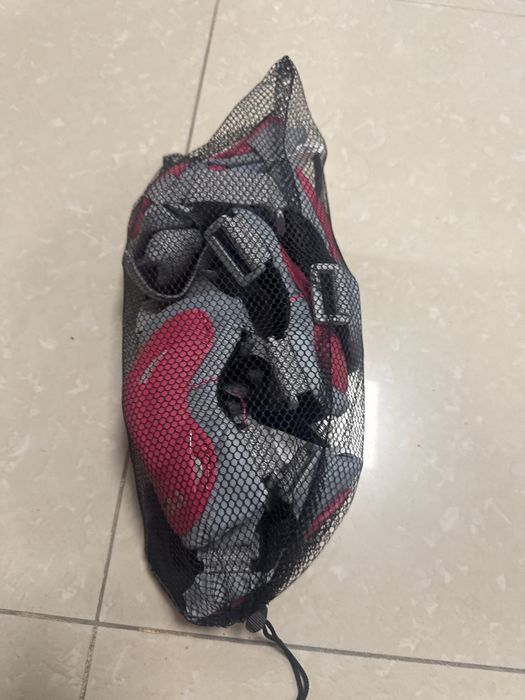 Casca si set protectie Fila  noi