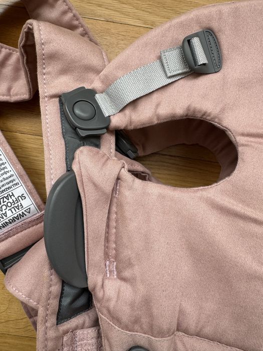 Marsupiu Baby Bjorn Anatomic Mini