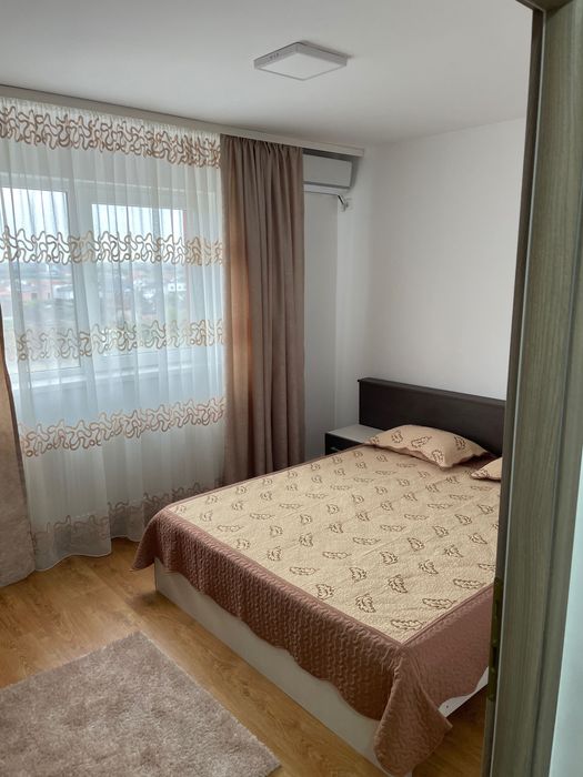 Apartament cu 3 camere de închiriat în Câmpia Turzii