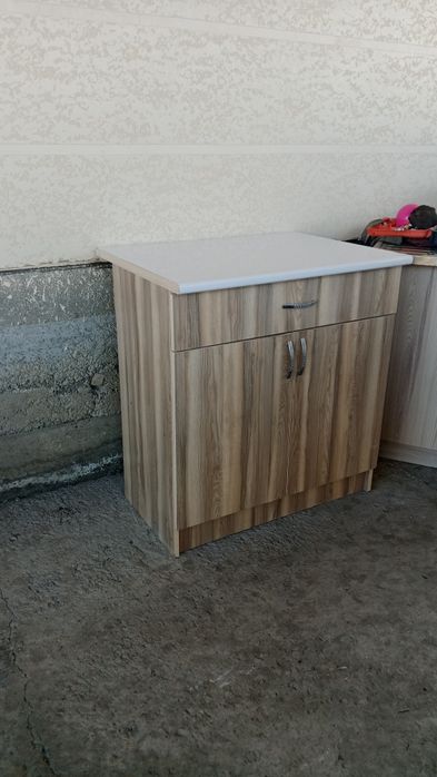 Шкафчик сатылады
