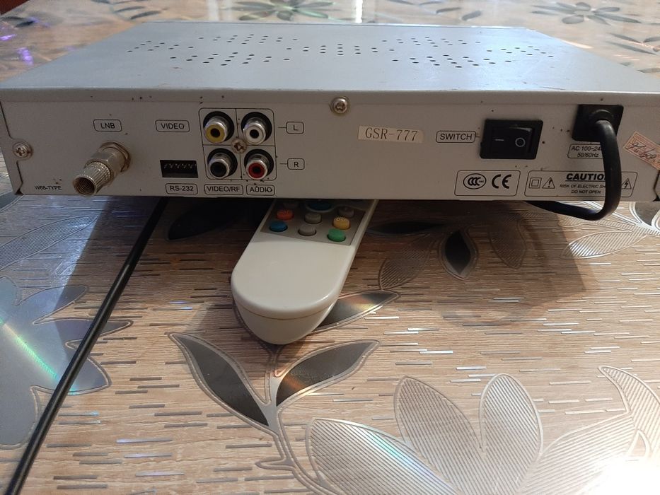 Тюнер от спутниковой антенны.