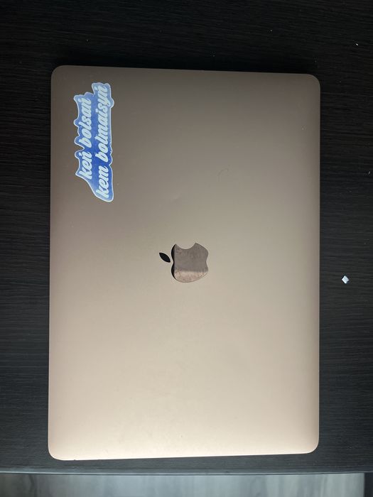 Macbook air retina 2020