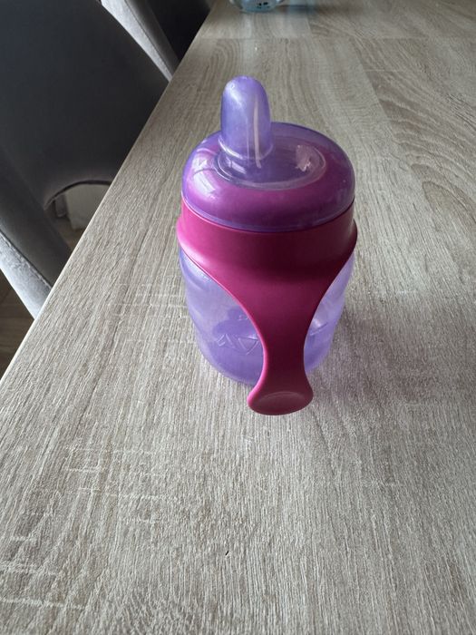 Avnd canuta Avent cu tetina de formare