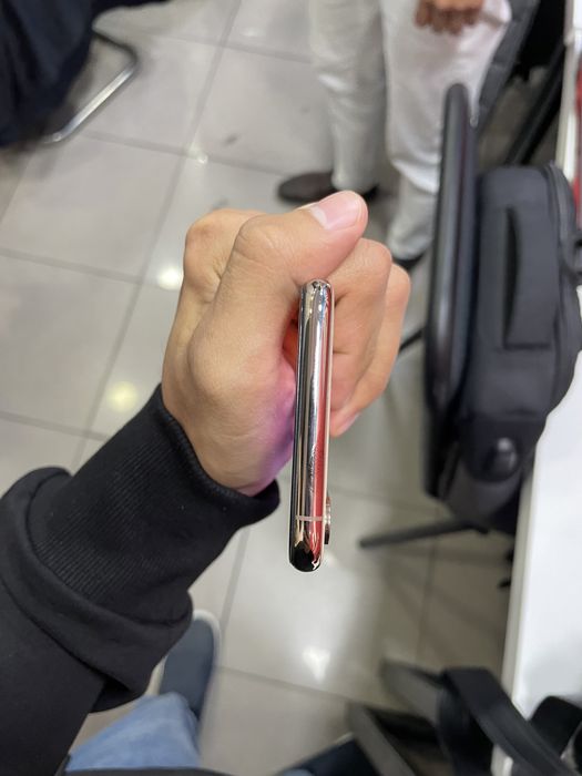 iPhone Xs 64gb 220$ srochna yana kelshamz
