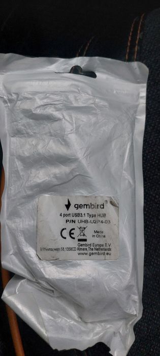 Продам  узби хабб!!новый 4 портовый! Отличном качество