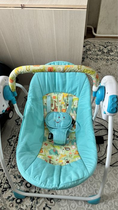 Шезлонг-качалка в хорошем состоянии