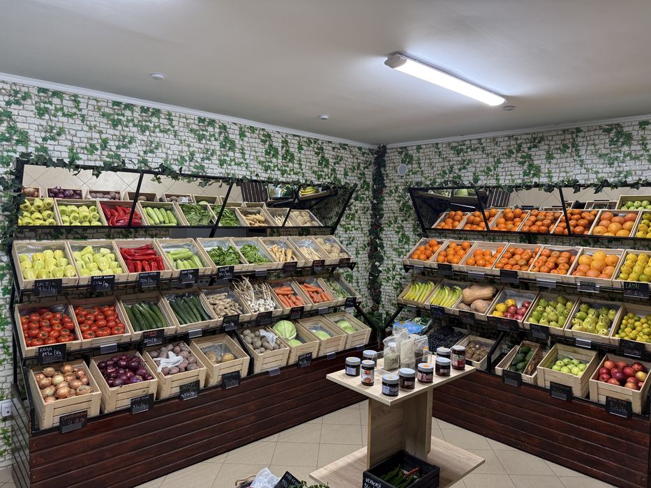 Rafturi aprozar legume fructe