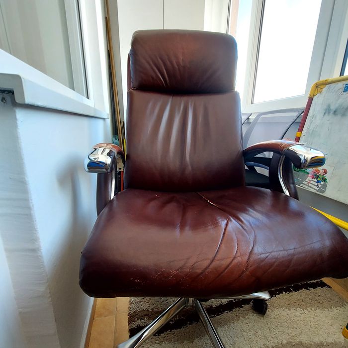 Кресло офисное кожа