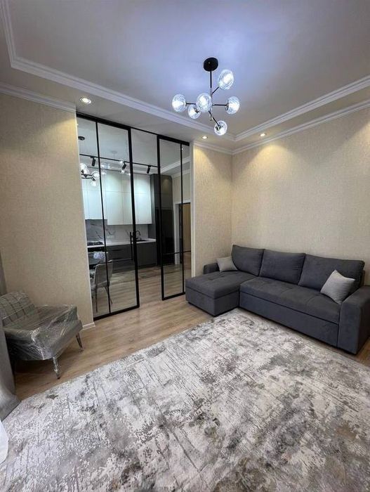 Продам квартиру новостройке Vek 2/5/8 72m2