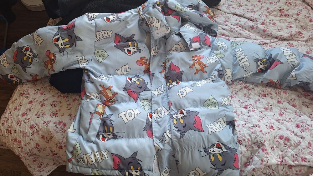 Куртка класс. Смотрится хорошо