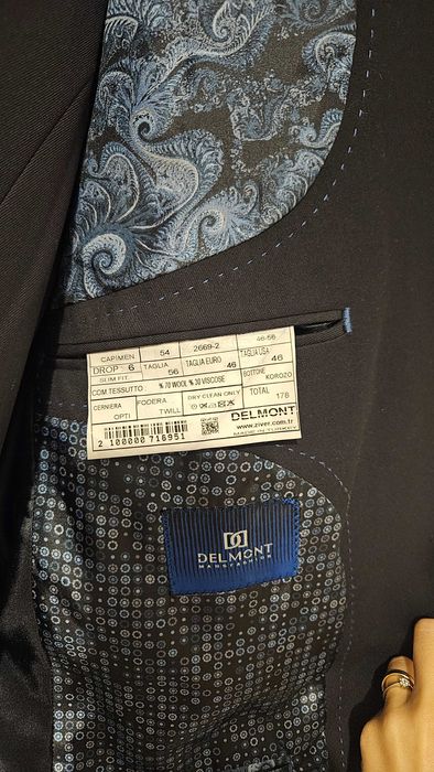 Costum barbati bleumarin