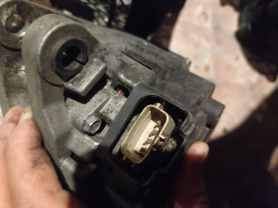 Генератор Киа Соренто 2003