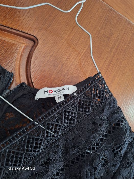 Рокля от дантела