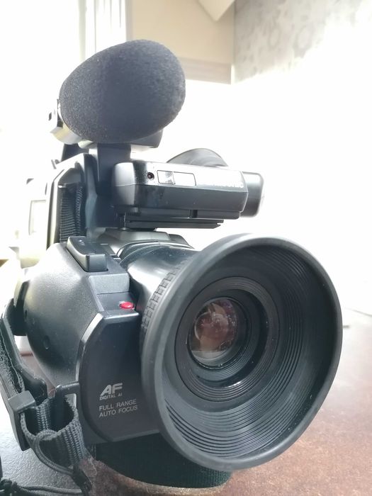 Cameră video s VHS M9500 profesională