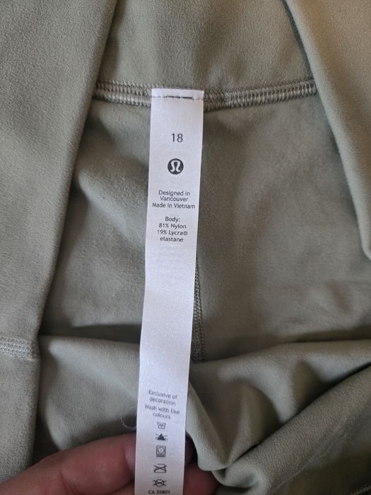 Дамски спортни клинове