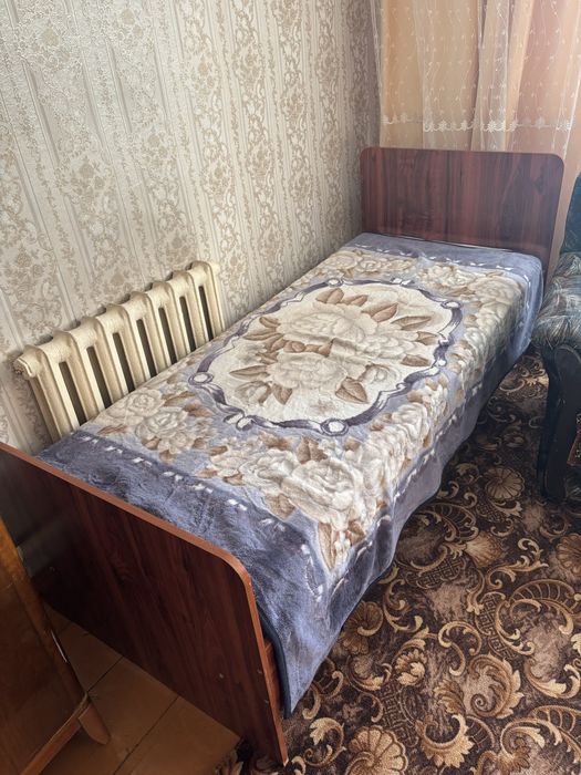 Продам кровать почти новая