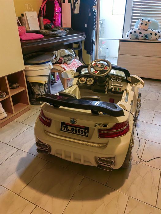 BMW Акумолаторен детски джип