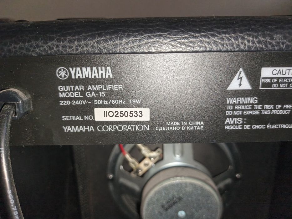 Комбо усилителю yamaha ga-15