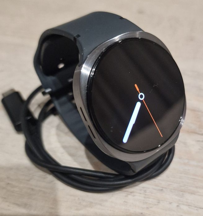 Samsung watch 8, 44 mm.