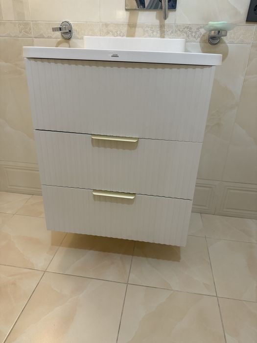 Продам раковина с тумбой