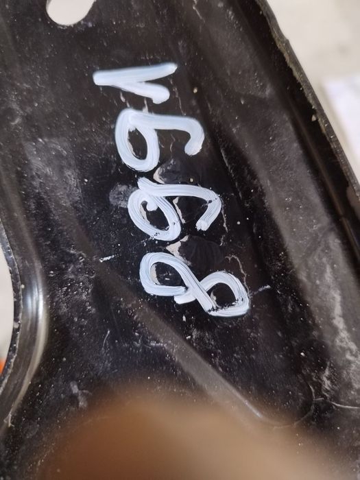 Suport vertical dreapta aripa fata, Renault Megane 4, 2016, 2017, 2018, 2019, 2020, cod origine OE 631409063R.