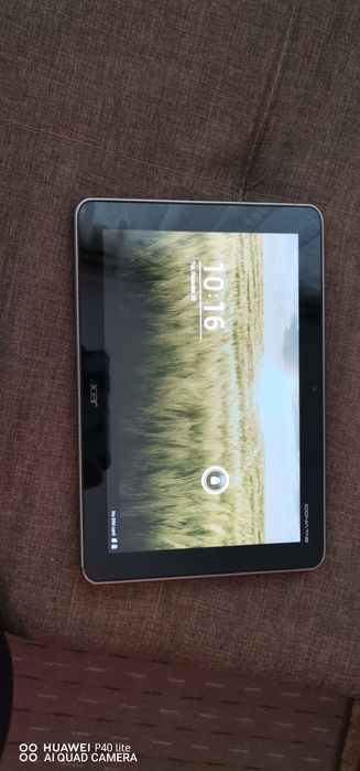 Продавам таблет Acer iconia tab a211
