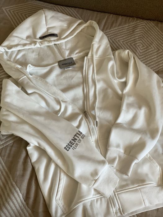 Кофта essentials