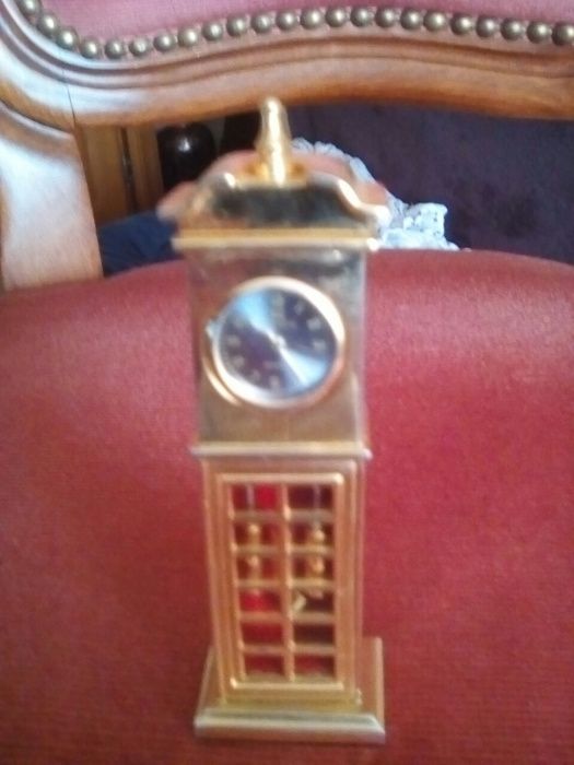 2 ceasuri din care unul cu termometru