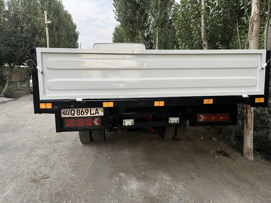 MERCEDES BENZ ATEGO 815 сотилади 2001 йил метанли. Борт с тентом