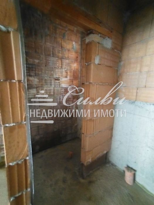 Продава се Магазин в Шумен, Боян Българанов 1 - 26 кв.м за 883 €/кв.м - Снимка #1