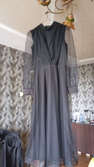 Продам платье, чёрное красивое