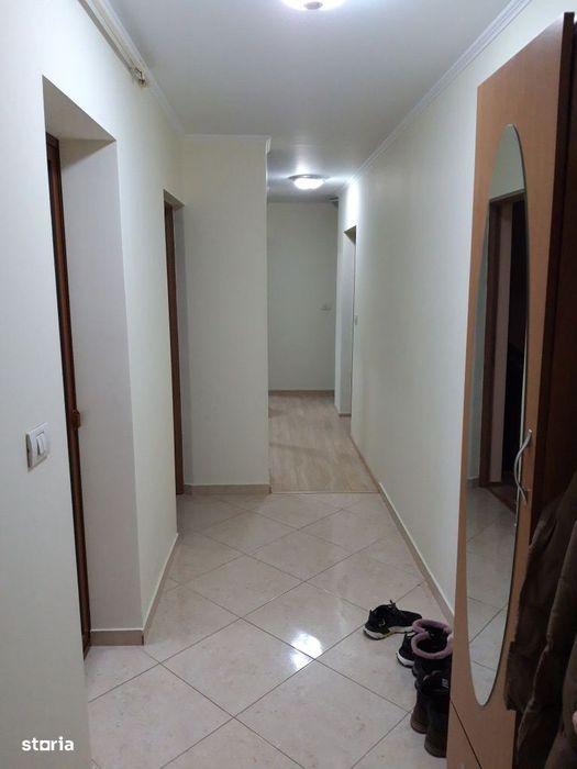 Apartamet 4 camere, decomandat,2 bai, Ampoi 3, 2 locuri parcare