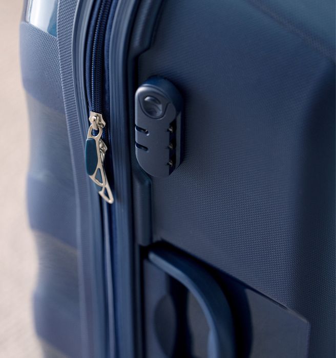 Чемоданы Madam Coco