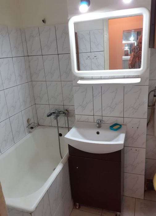 Proprietar închiriez apartament cu două camere