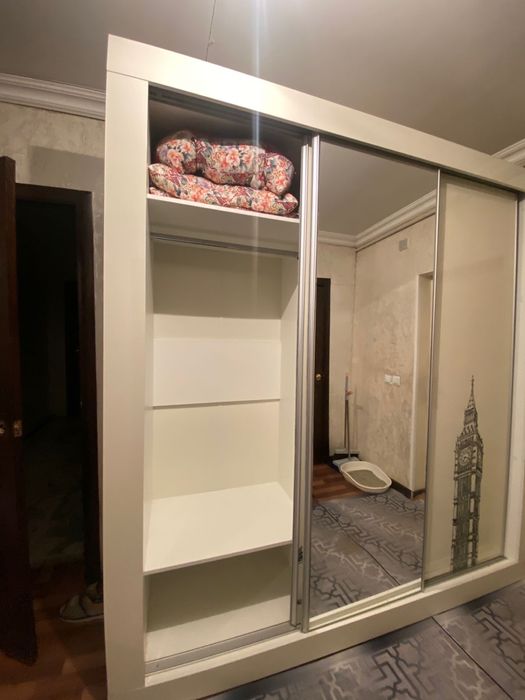 Продам шкаф купе