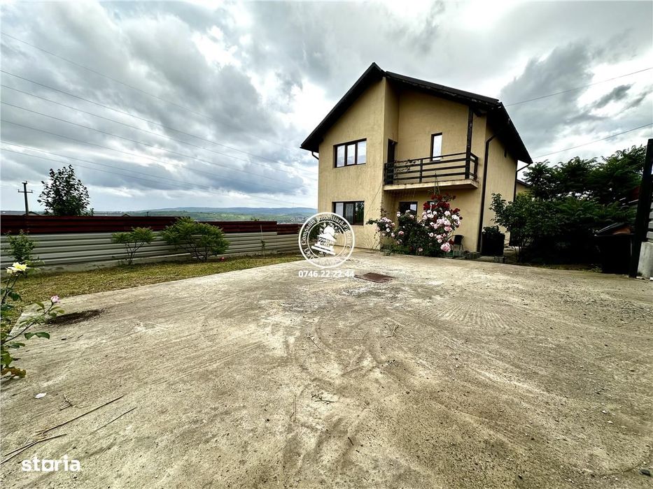 Vila cu 5 camere si 2 bai, de vanzare in Horpaz