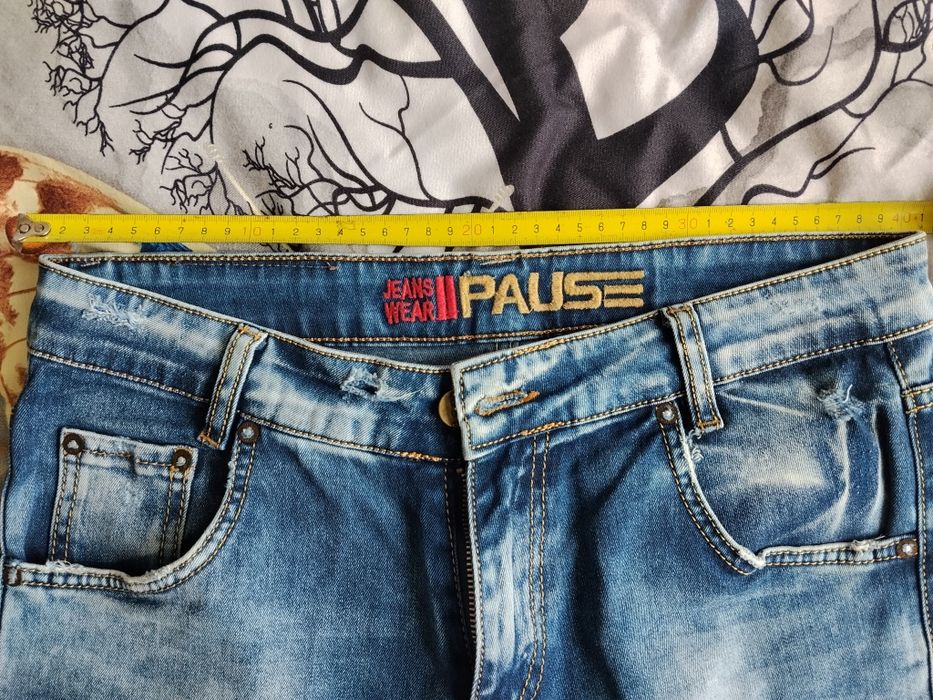 Дънки и блузка на "Pause Jeans "