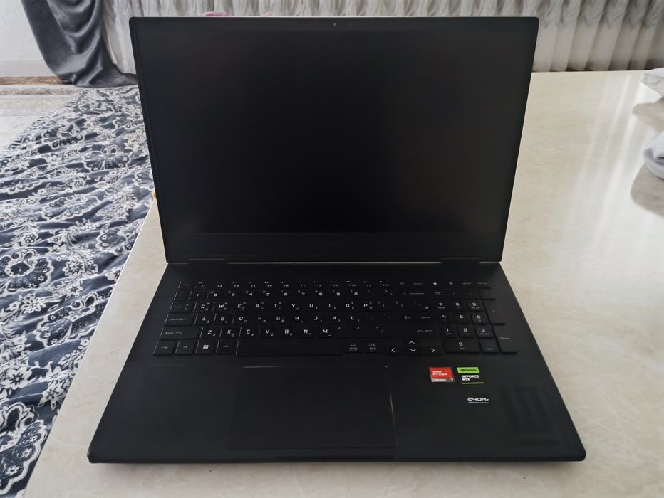 Лучший игровой ноутбук на rtx 4060,ryzen7 7840HS,16:9 QНD IРS 240Гц