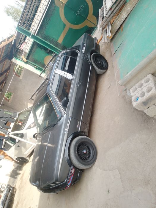 Продам авто BMWсрочна нужно денеги продажа переезд другой стороны торг