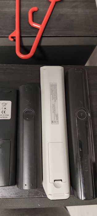 Lot 4 telecomenzi Samsung, Alien(Samsung) și RM-L 1162(LG)