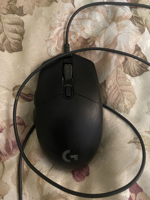 Продам мышку Logitech g102