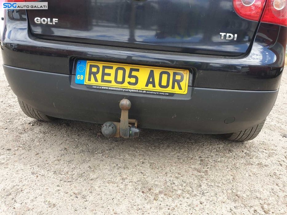 Bara Spoiler Spate Volkswagen Golf 5 Hatchback 2004 - 2008 Culoare LC9X