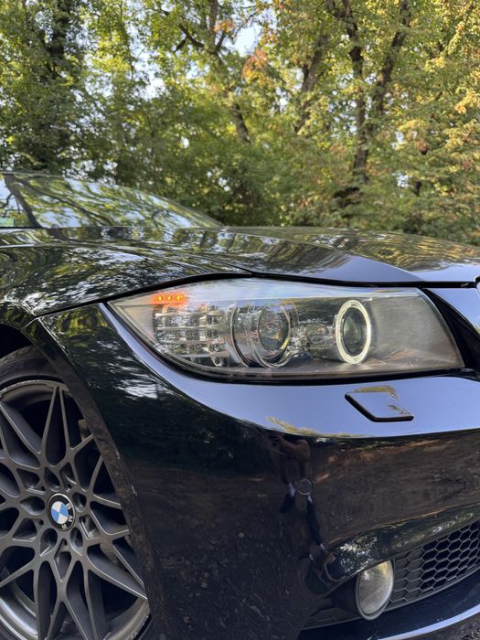 BMW 320d xDrive LCI | 177 CP | Kit M | Bi-Xenon | Navi Professional