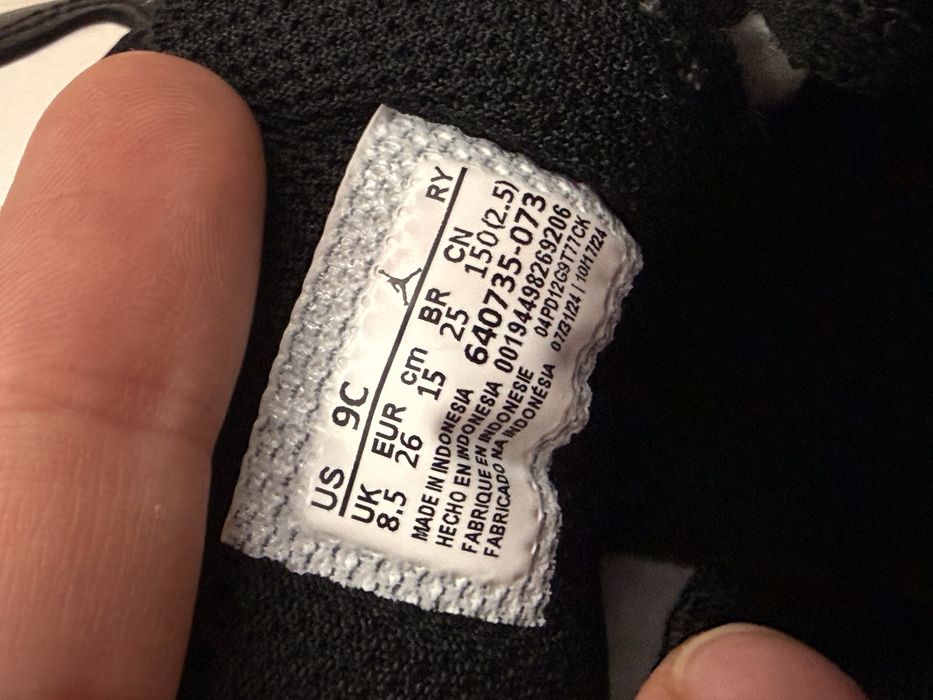 Продаю детскую обувь 25–27 размера!