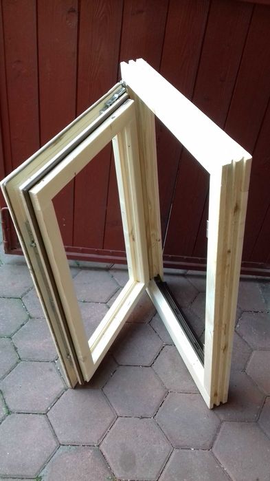 Ferestre si usi din lemn