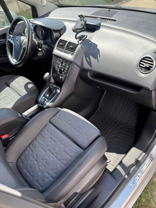 Vând Opel Meriva 1,7 CDTI 101 cp 2011 Automat 148 mii km reali