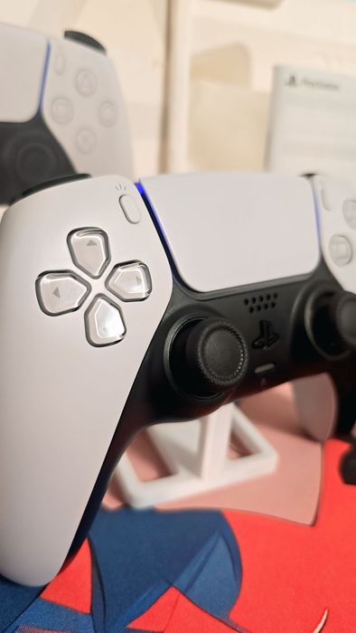 Оригинален PLAYSTATION 5 Контролер ПЕРФЕКТЕН
